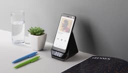Настольная Bluetooth колонка (3Вт) "Smart Pyramid" с часами и беспроводным (15W) зарядным устройством, с подсветкой логотипа