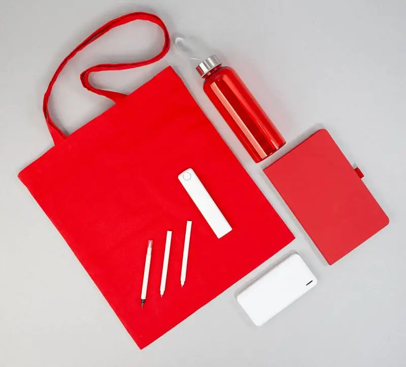 Показать основное фото