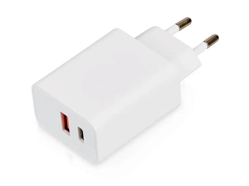 Сетевое зарядное устройство c выходами USB-A и USB-C Recharger Pro, быстрая зарядка QC/PD, 30 Вт, белый - 392586