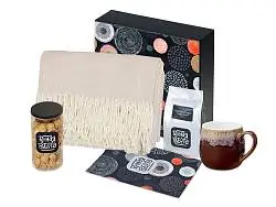 Подарочный набор Re:y. Haven  с пледом, кружкой и чаем