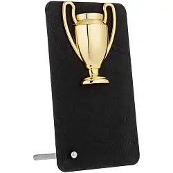 Награда Triumph Gold, 9х16х0,1 см; кубок 6х8х1,5 см; подставка 8х0,5х0,5 см; коробка 16,5x10,3x2,9 см