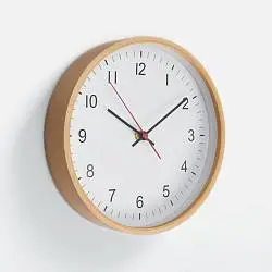 Часы Benty, диаметр 22 см, ширина ободка 4,5 см; коробка: 23х23х5 см