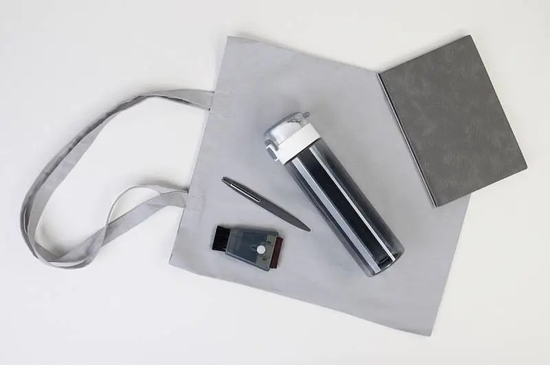 Показать основное фото