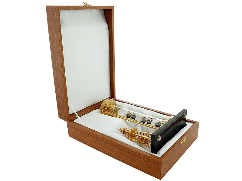 Показать дополнительное фото 1